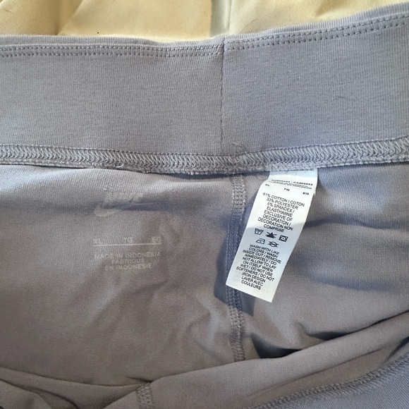 Light Lavender Nike leggings - Picture 4 of 4